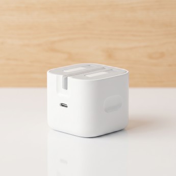 40W Dynamic Power Adapter (60W Max) – Compact USB-C Fast Charger for Mac, iPad & iPhone