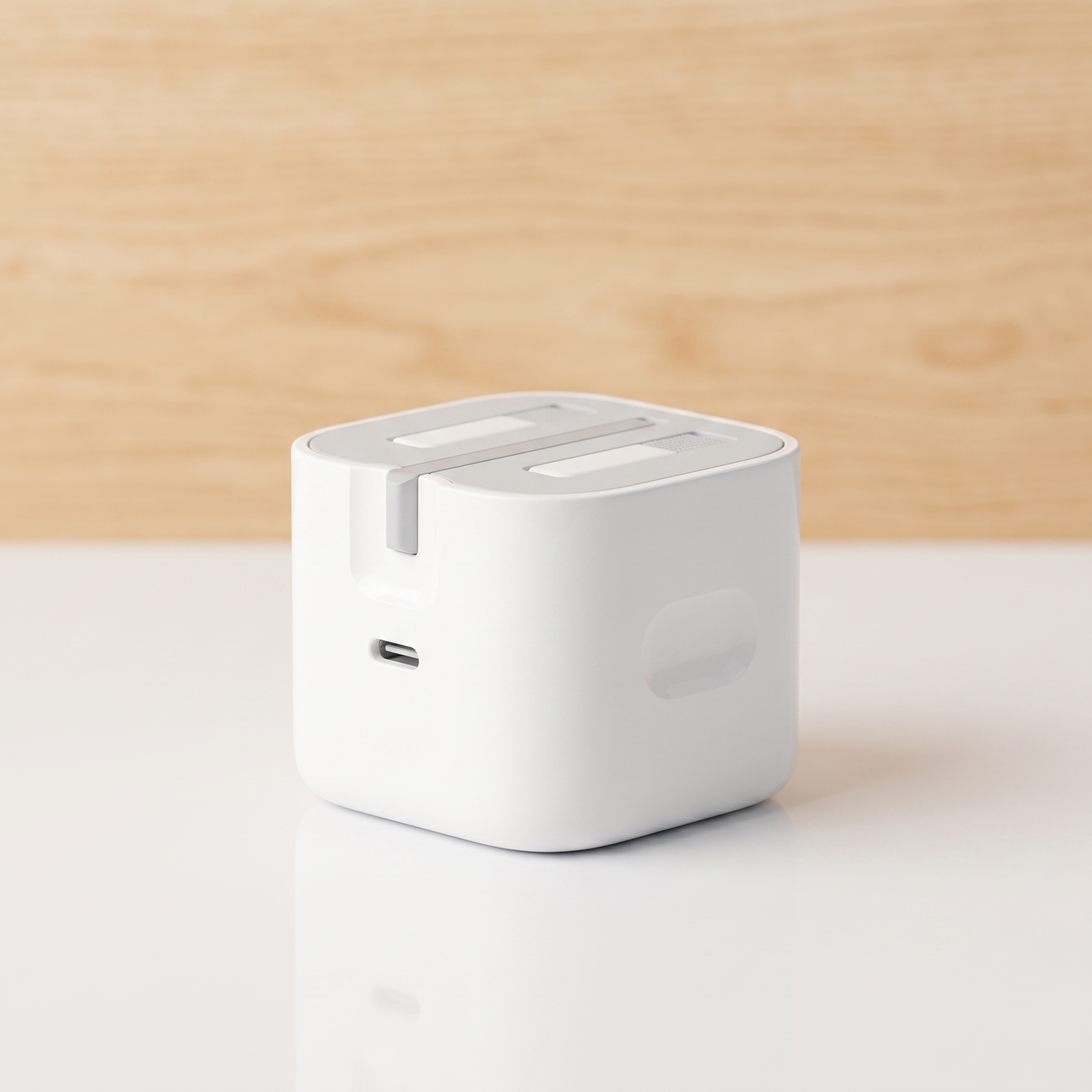 40W Dynamic Power Adapter (60W Max) – Compact USB-C Fast Charger for Mac, iPad & iPhone